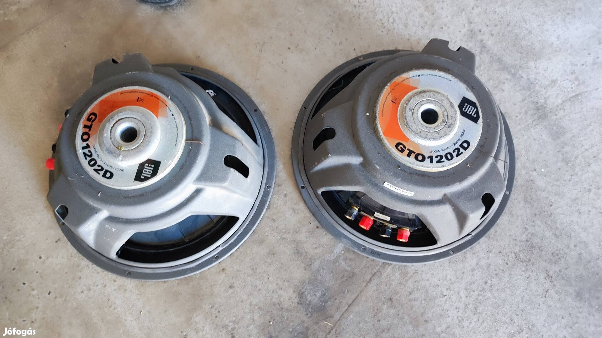 JBL GTO1202D 12 hüvelykes mélynyomó 2 db