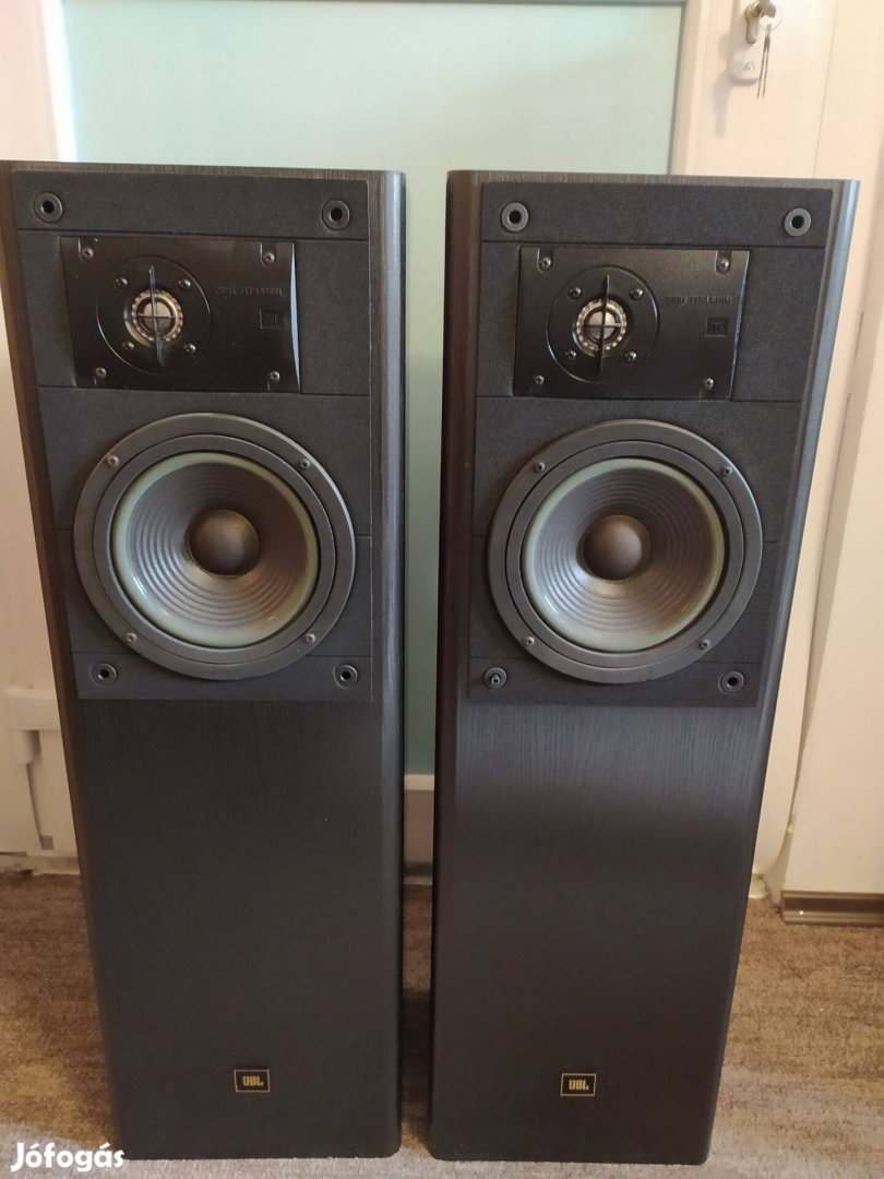 JBL LX 33 hifi hangfalpár megkímélt állapotban szép hanggal eladó