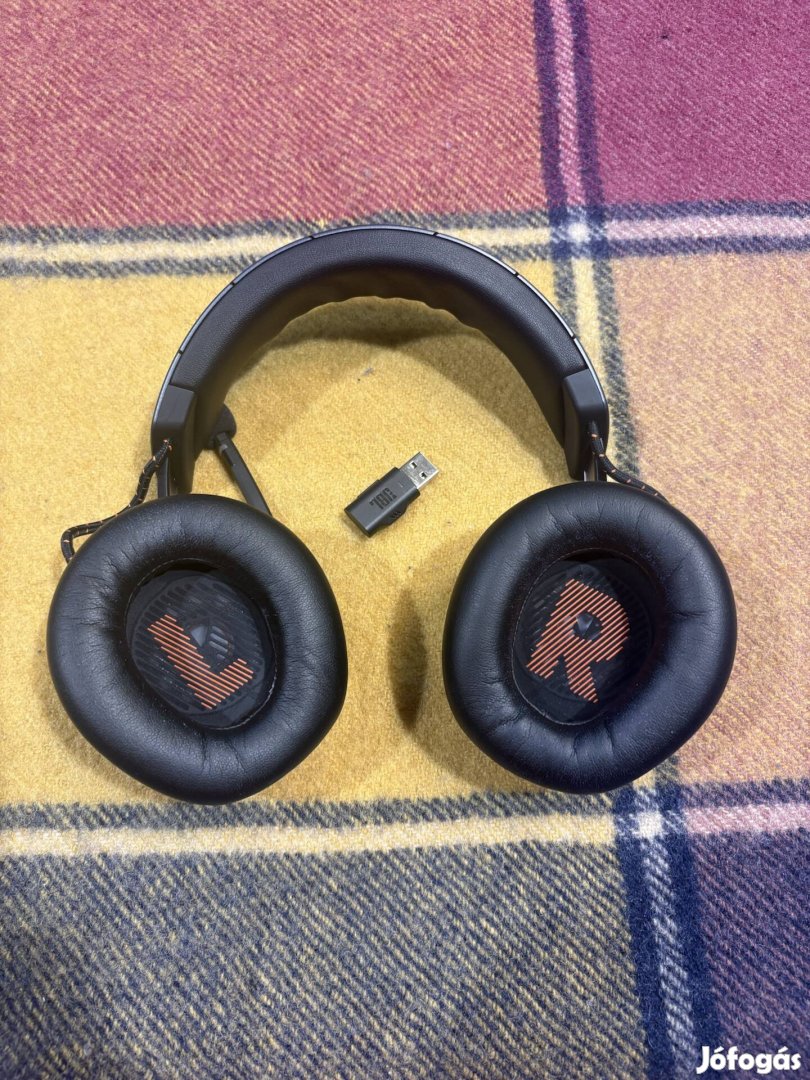 JBL Quantum 810 Gamer fejhallgató