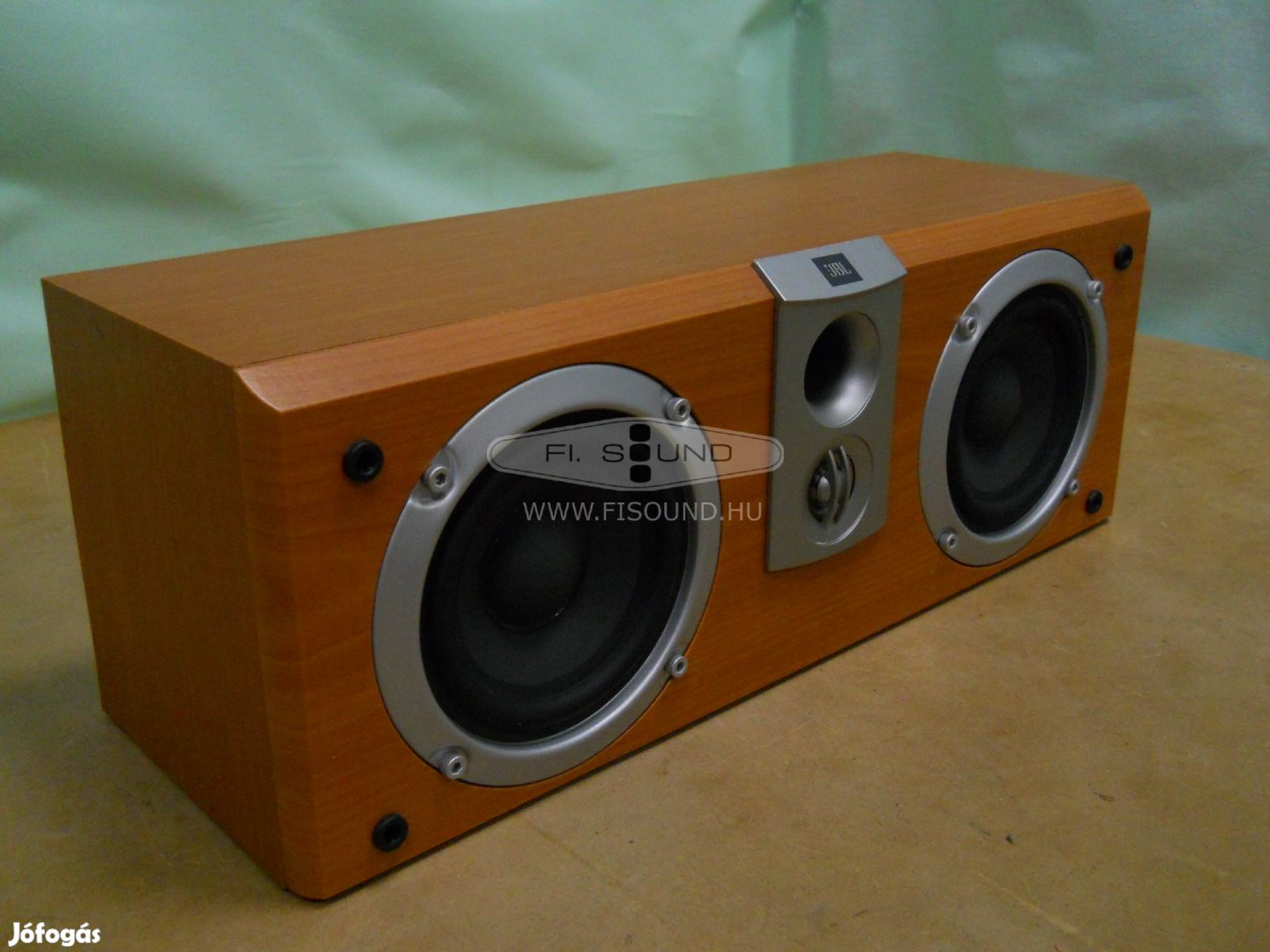 JBL SCS 178 ,120W,4ohm,center sugárzó 10cm-s gumiperemes méllyel