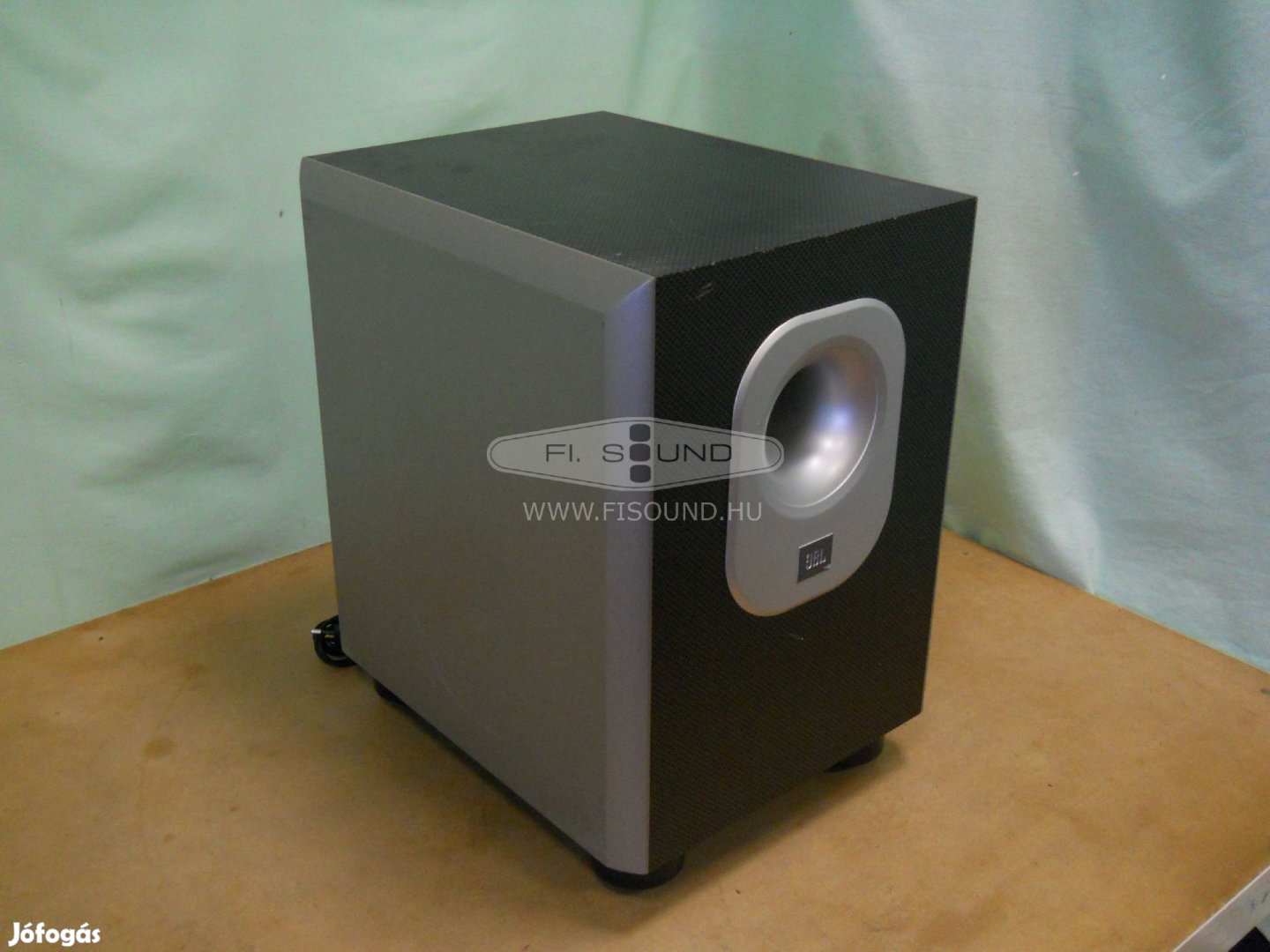JBL SUB200-230 , (1.) 200W,aktív házimozi subwoofer 20cm-s méllyel