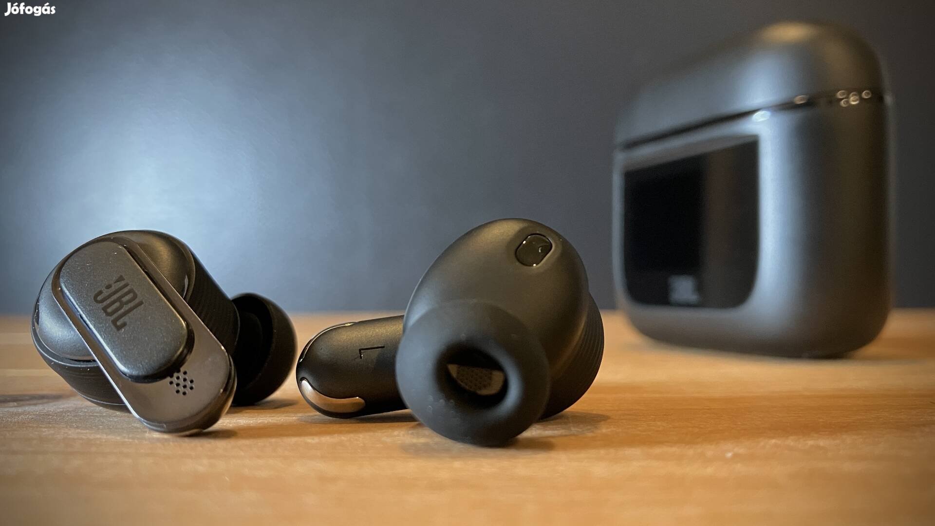 JBL Tour Pro 2 alkuképes cserélek Airpods pro 2 