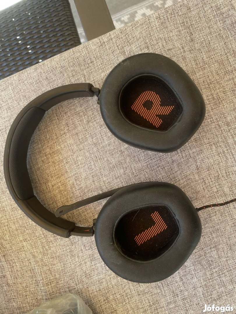 JBL  gamer fejhallgató