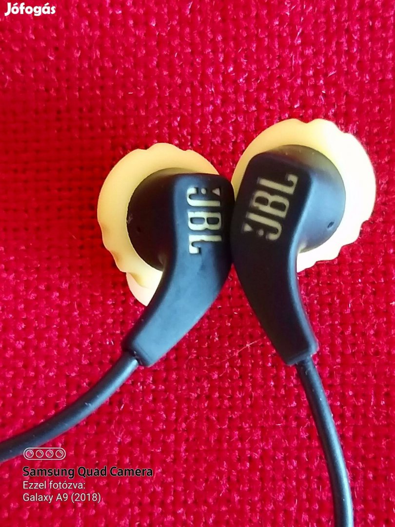 JBL bluetooth fülhallgató