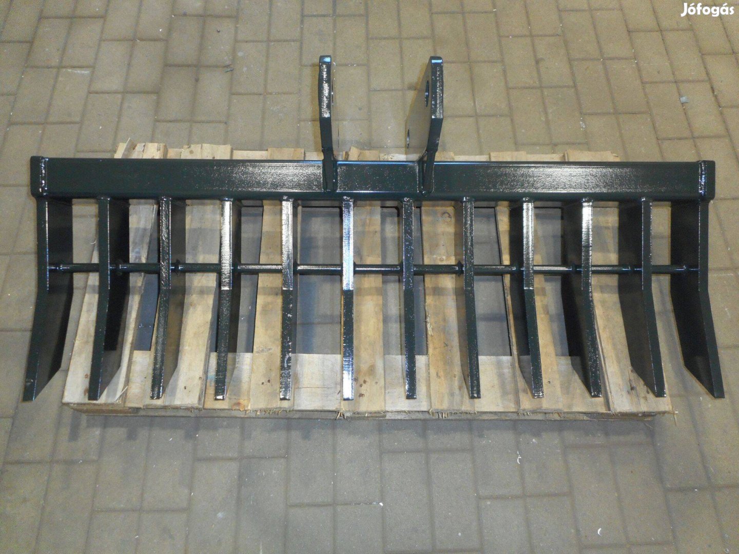 JCB 3CX - 4CX talajfésű