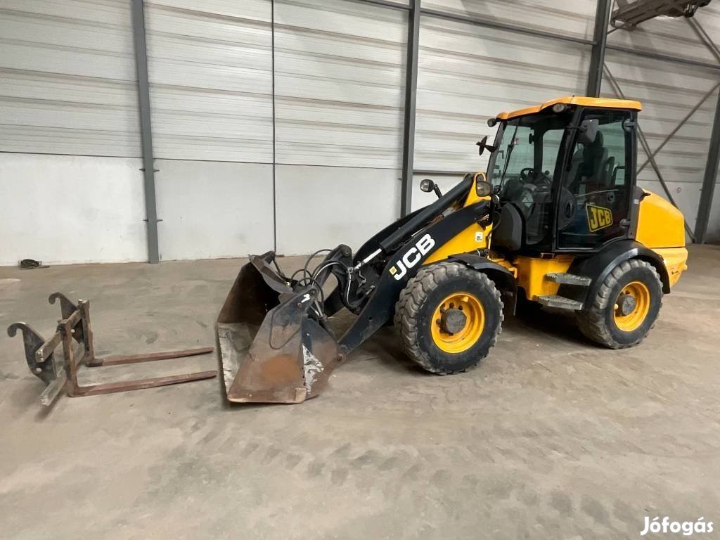 JCB 409 / 3.367 h üzemóra / Lízing 20%-tól