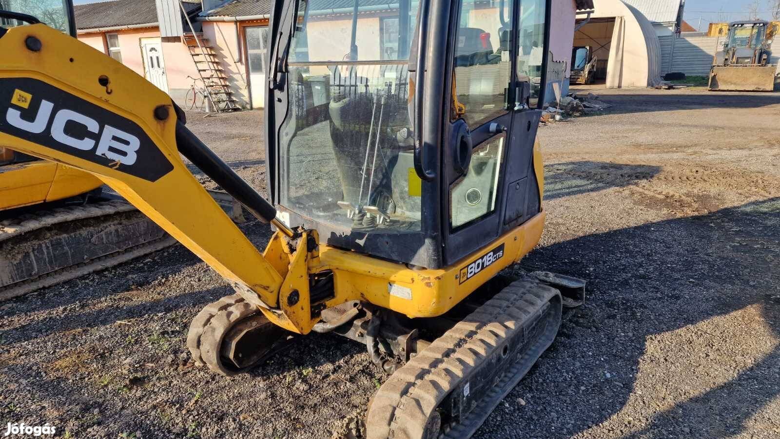 JCB 8018 CTS minikotró