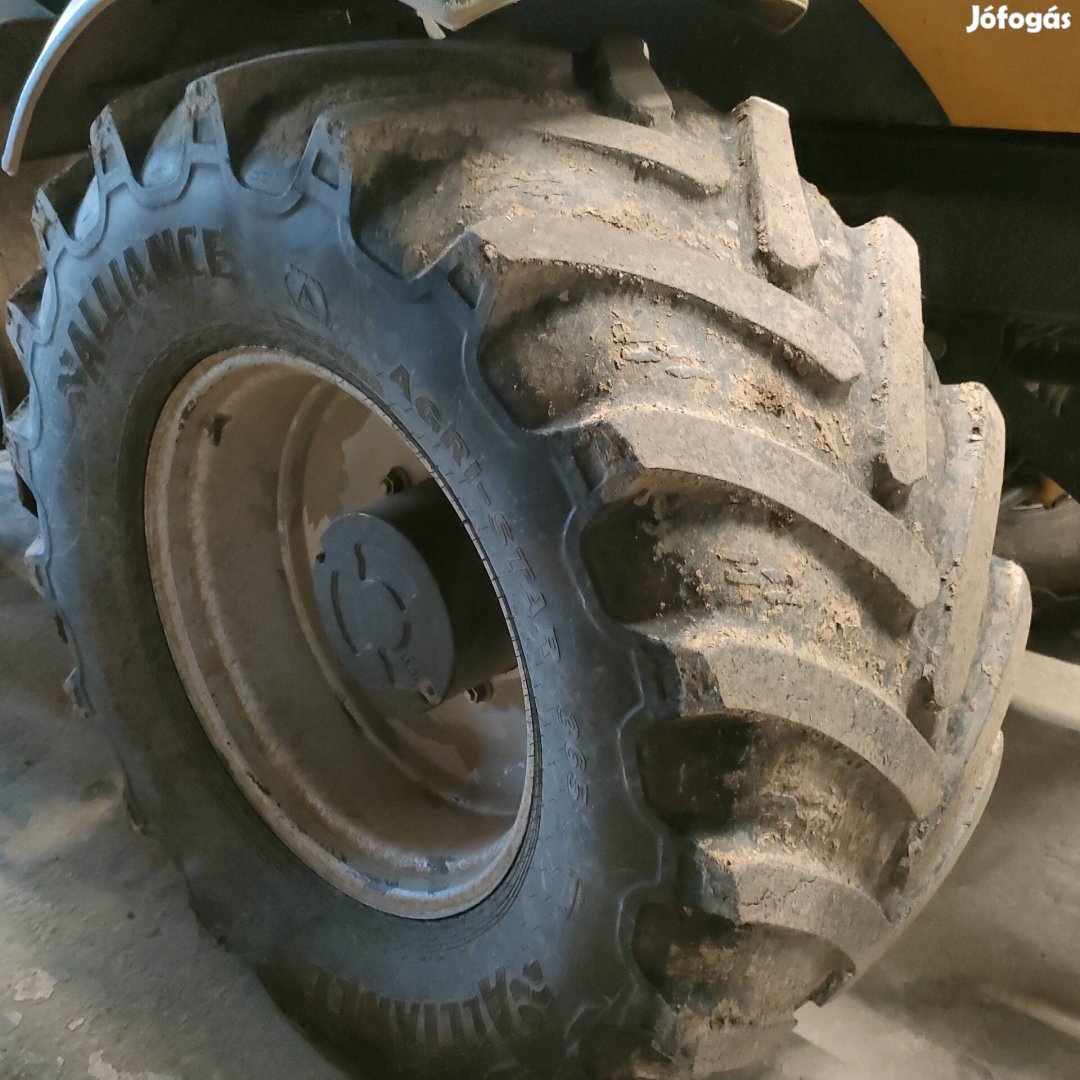 JCB fastrac gumik 600/65 R 28