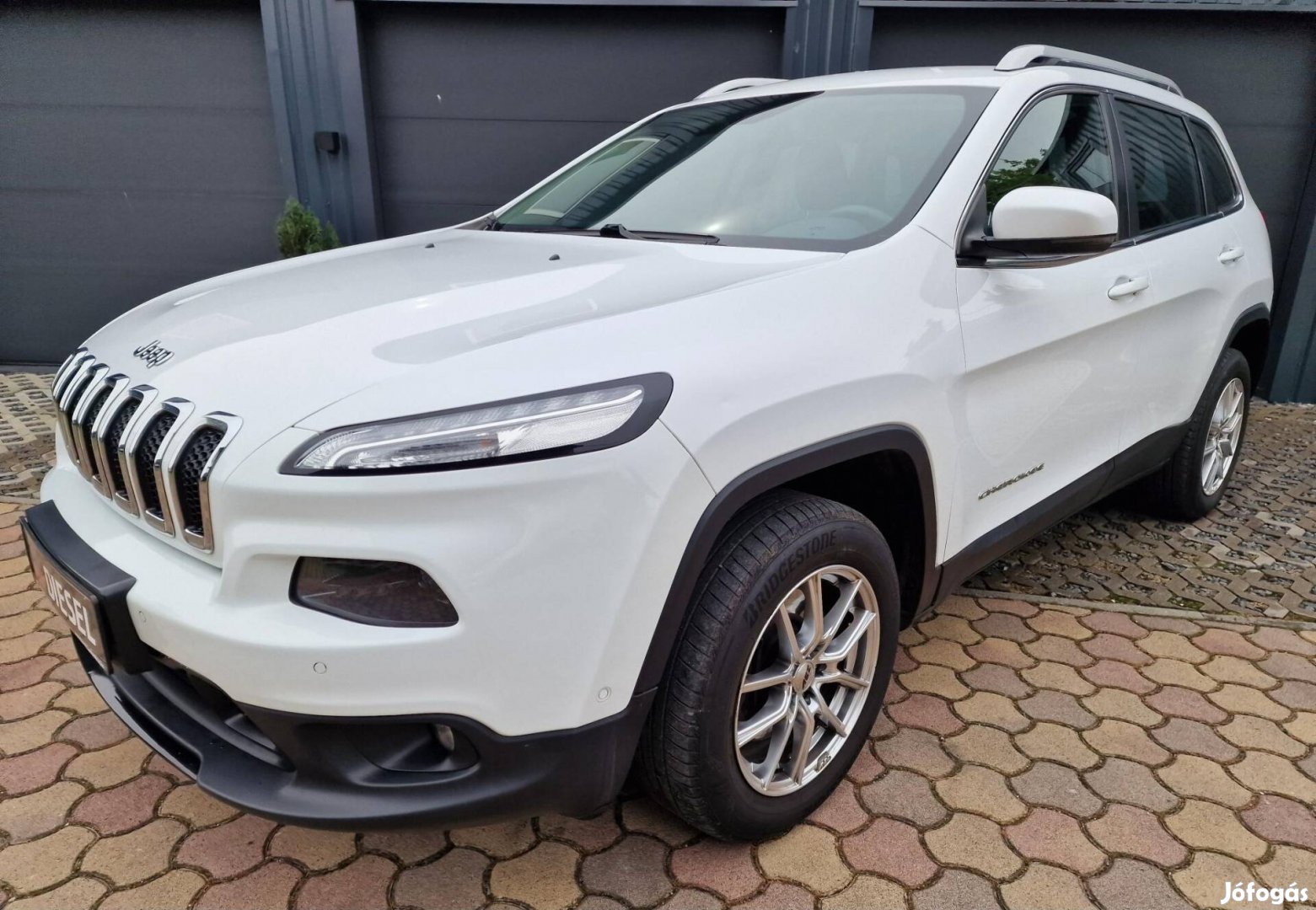 JEEP Cherokee 2.0 MJD Longitude FWD Összkerék.N...