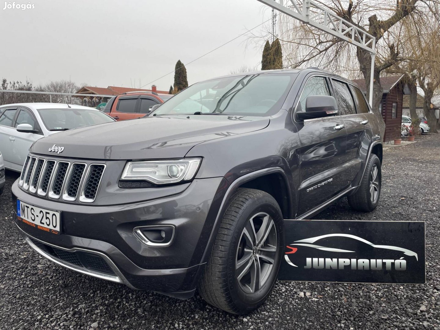 JEEP GRAND Cherokee 3.0 4x4 Tekintélyes terepjá...