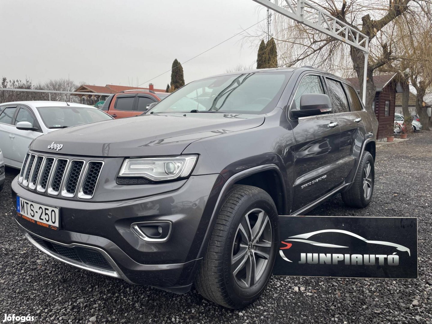 JEEP GRAND Cherokee 3.0 4x4 Tekintélyes terepjá...