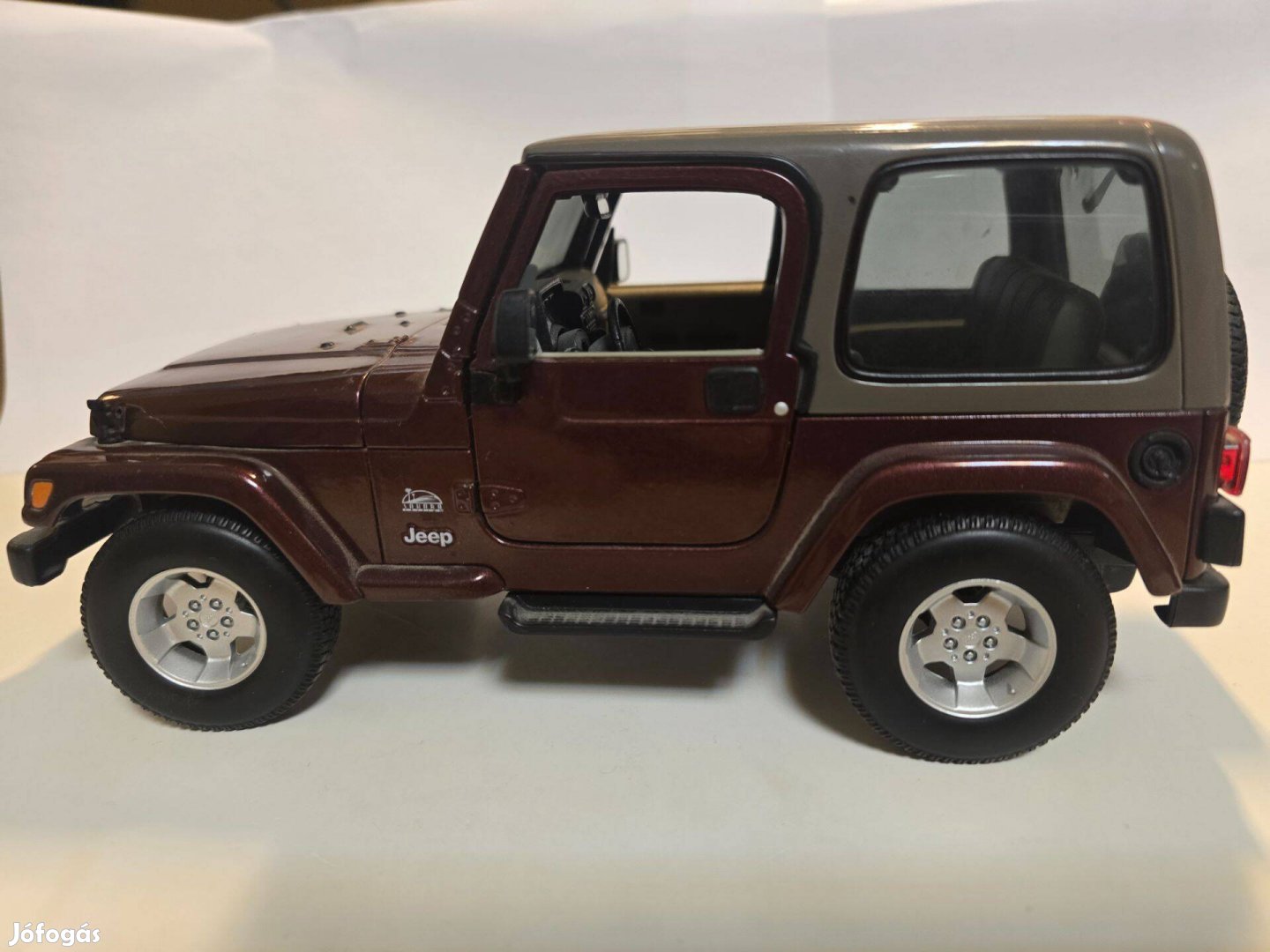 JEEP Wrangler Maisto 1:18 Modell