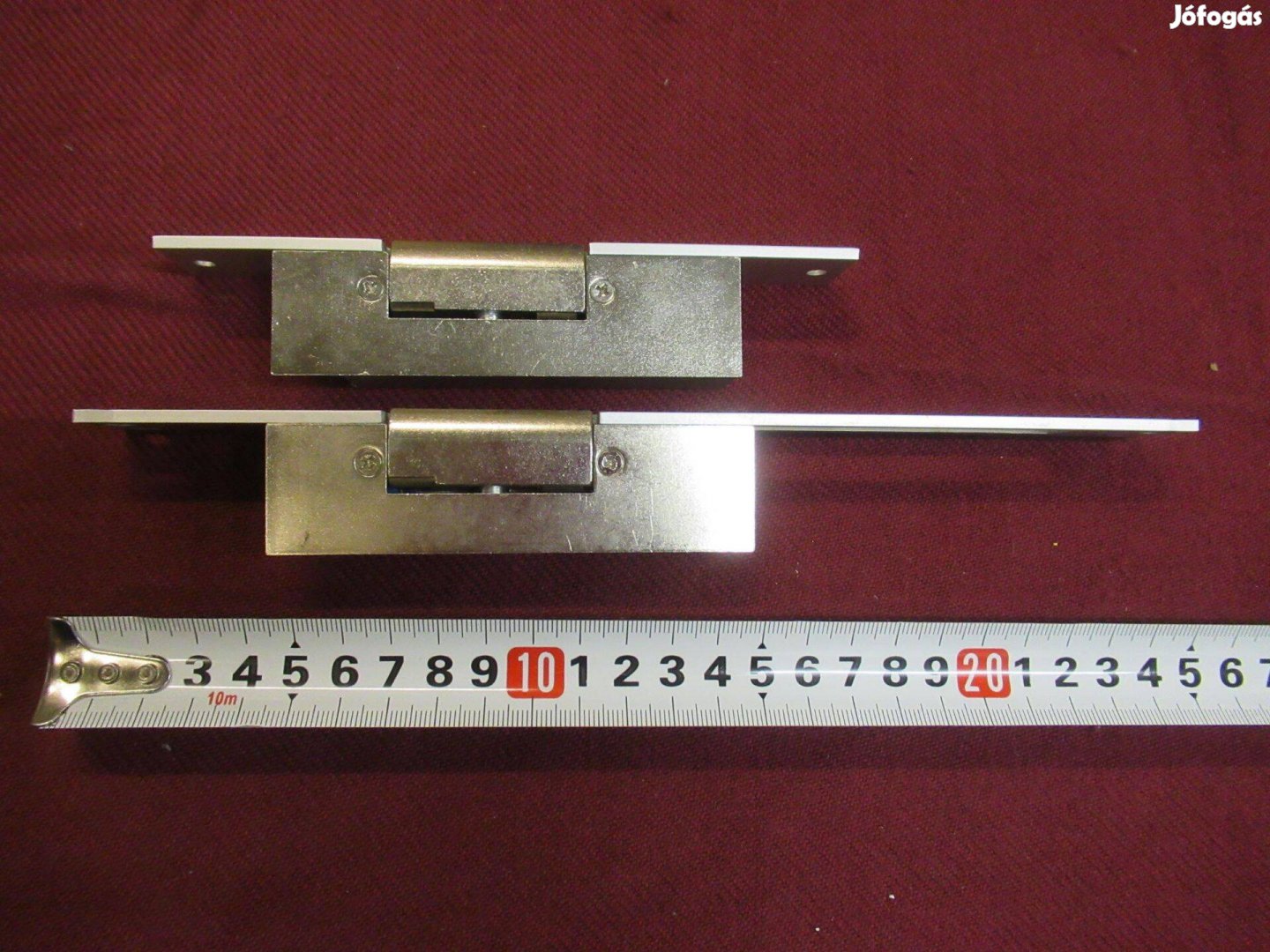 JIS portálajtó mágneszár