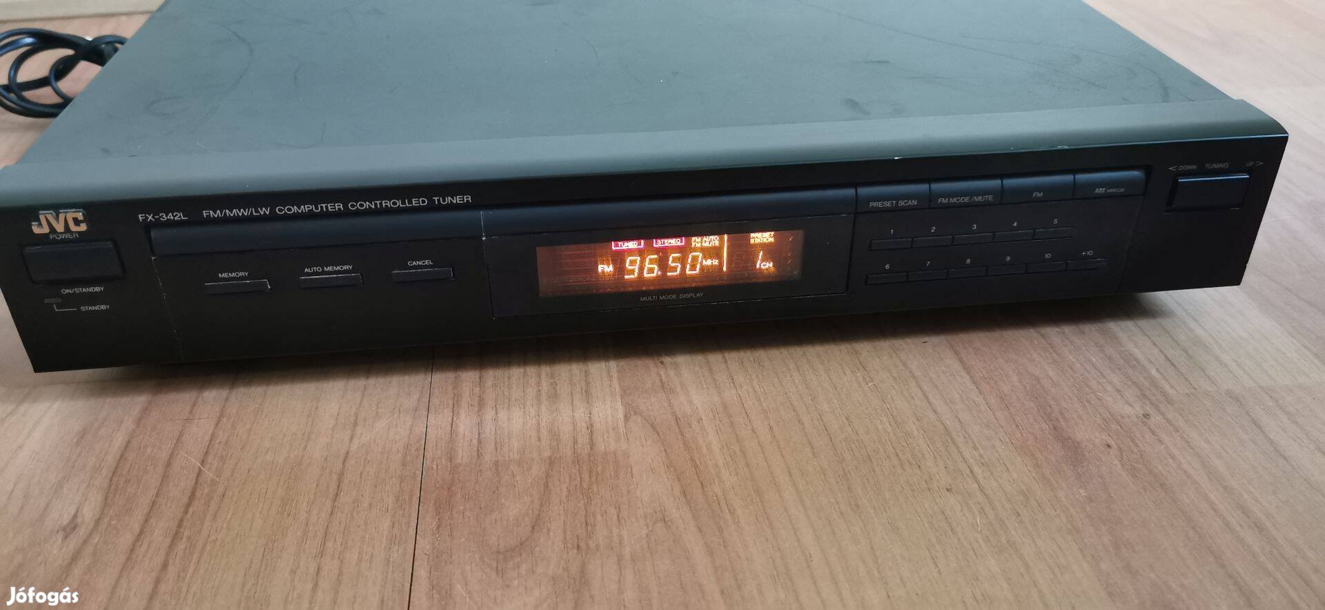 JVC FX342L típusú digitális tuner rádió