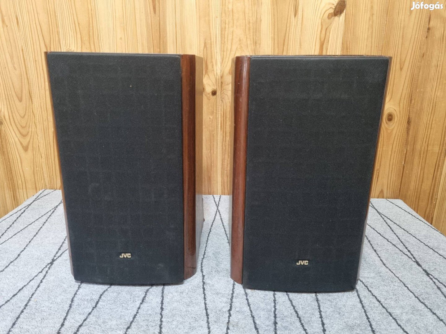 JVC SX-F3000 hangfalpár peremezésre szorul