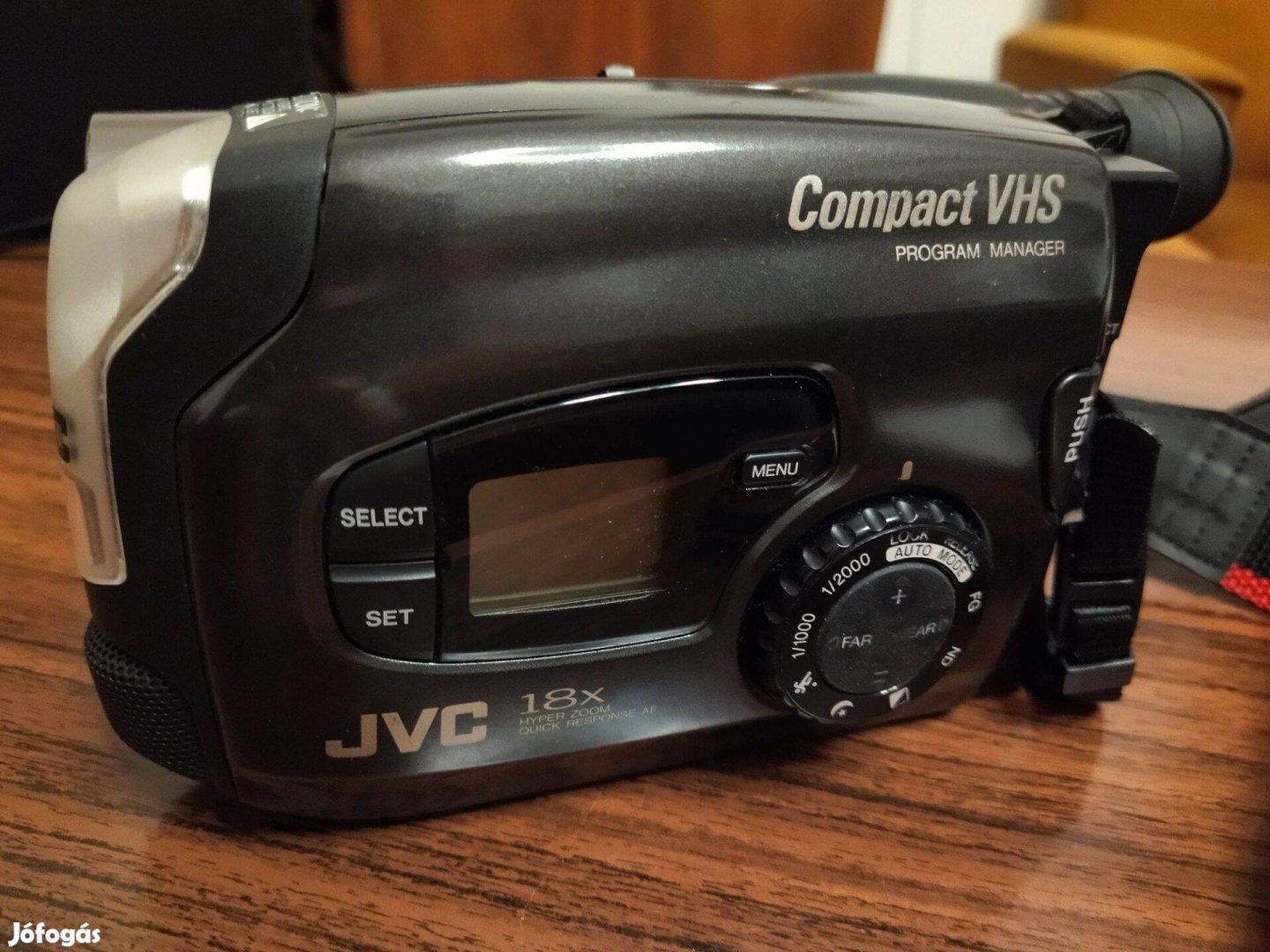 JVC VHS videokamera GR-AX470E táskával együtt olcsón eladó