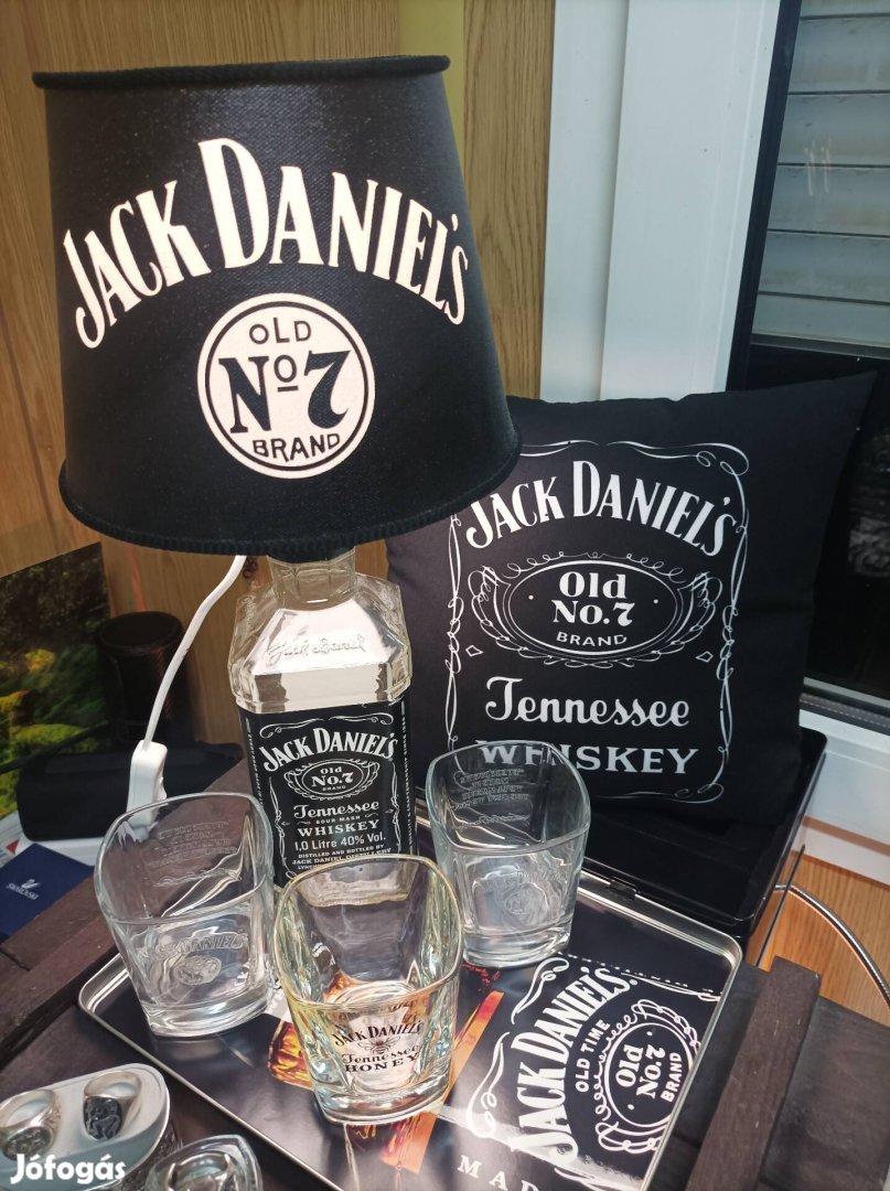 Jack Daniels dísz lakáskiegészítő éjjeli lámpa.