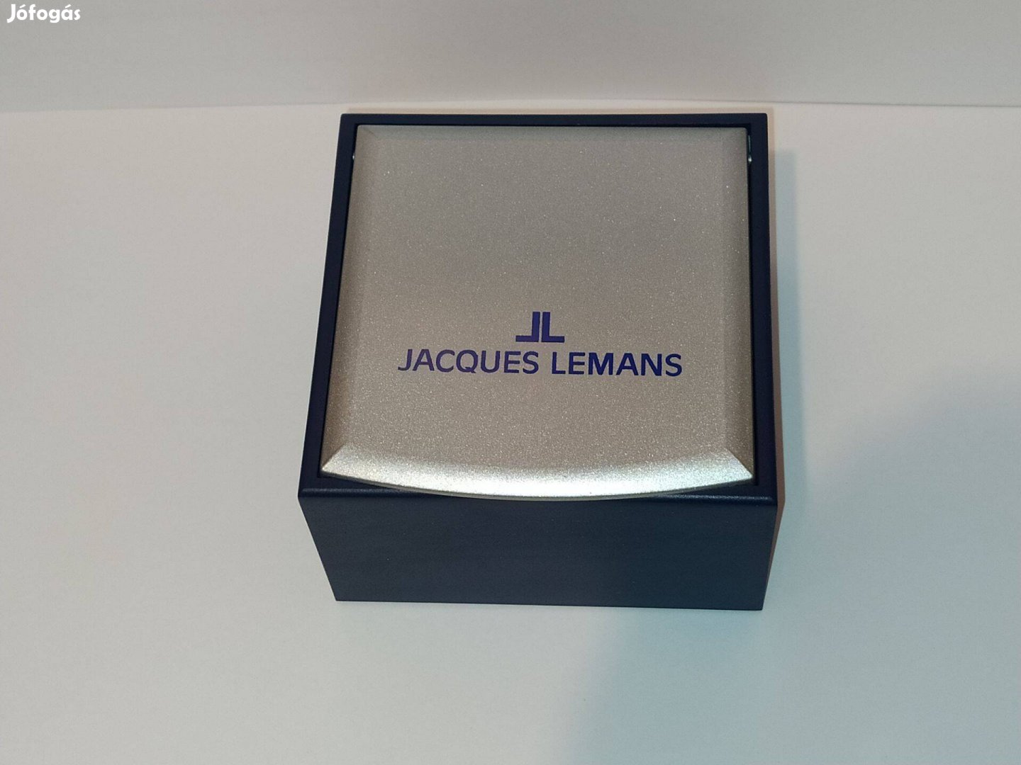Jacques Lemans karóra doboz