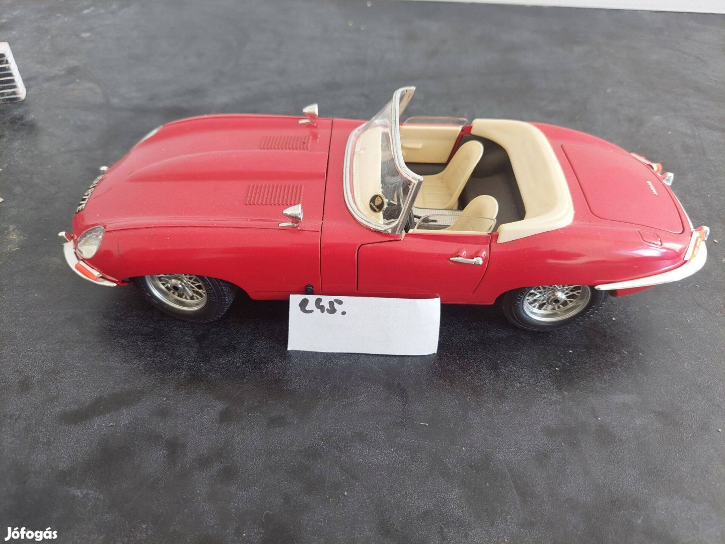 Jaguar E Type Burago 1:18