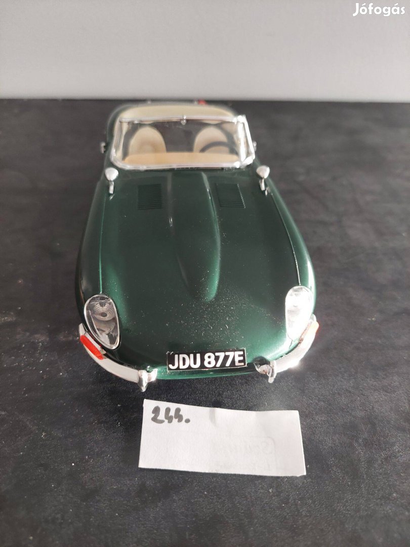 Jaguar E Type Burago 1:18