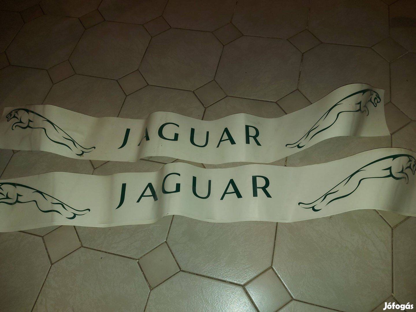 Jaguár Jaguar öntapadós felirat logó nagy méret 2900Ft