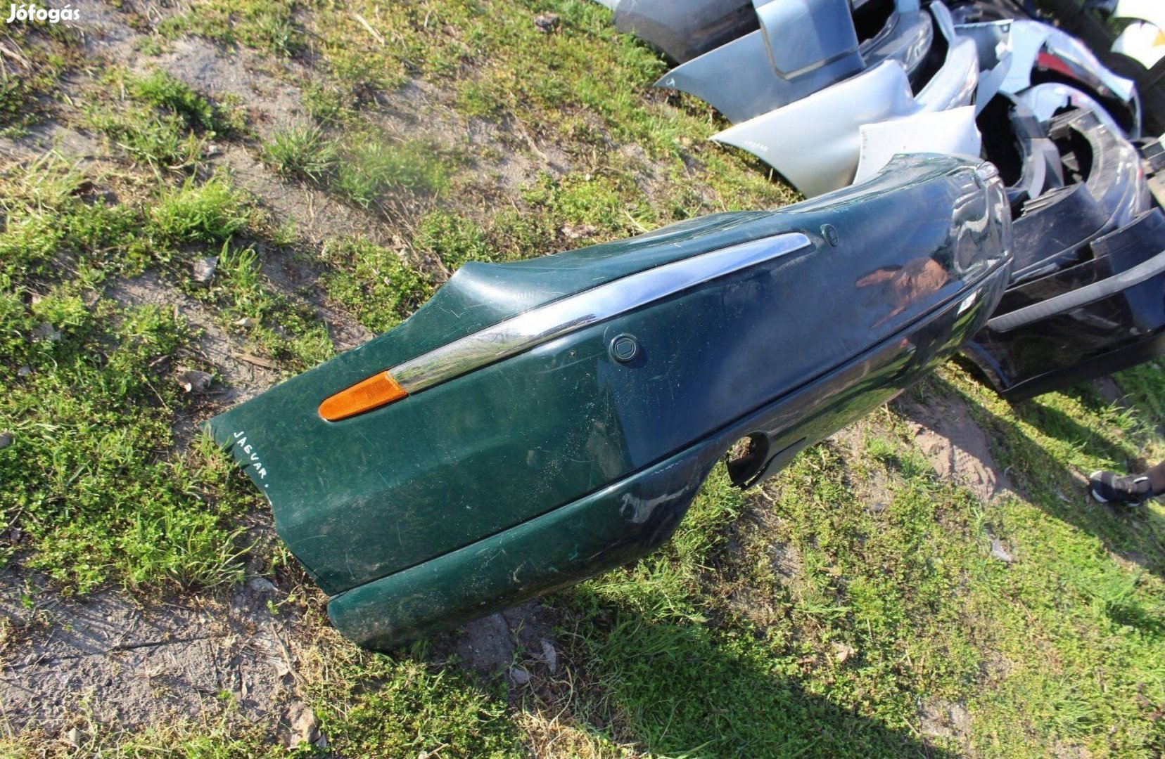 Jaguar S-Type hátsó lökhárító (187)