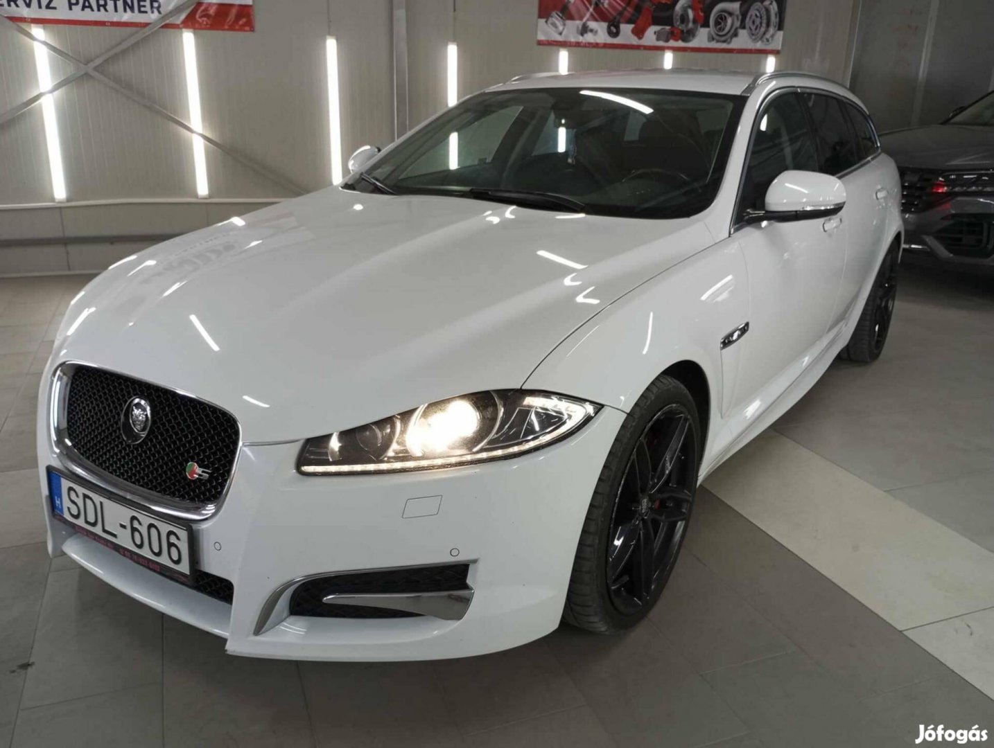 Jaguar XF Sportbrake 3.0 D S (Automata) Sorszám:95