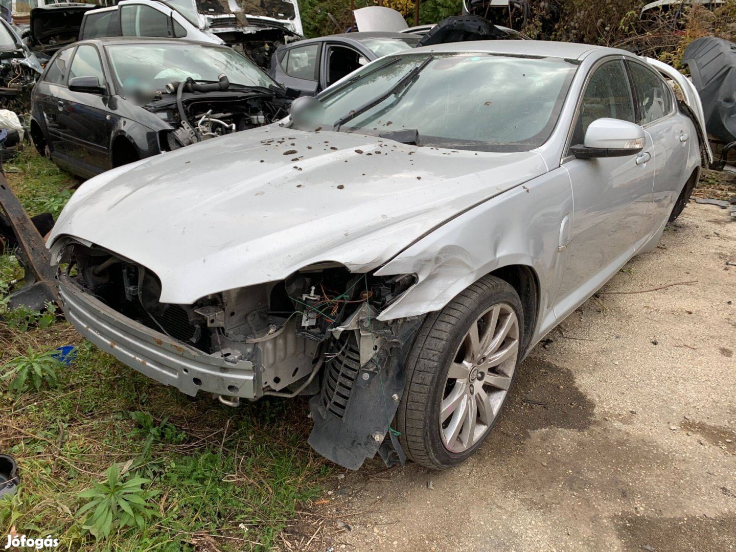 Jaguar XF X250 Alkatrészek Bontott Alkatrész