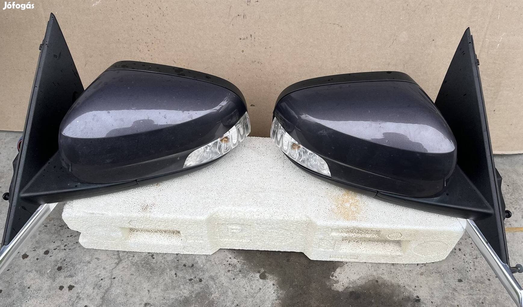 Jaguar XF visszapillantó tükör holtér figyelős