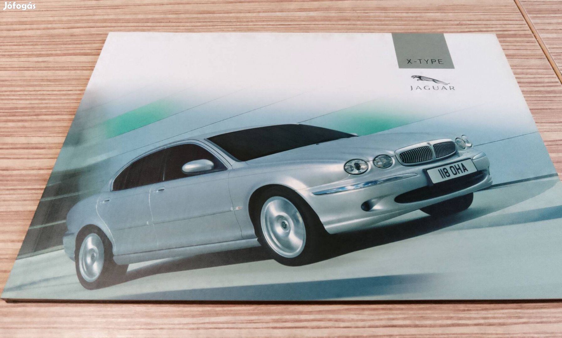 Jaguar X-Type (2004) magyar nyelvű prospektus, katalógus.