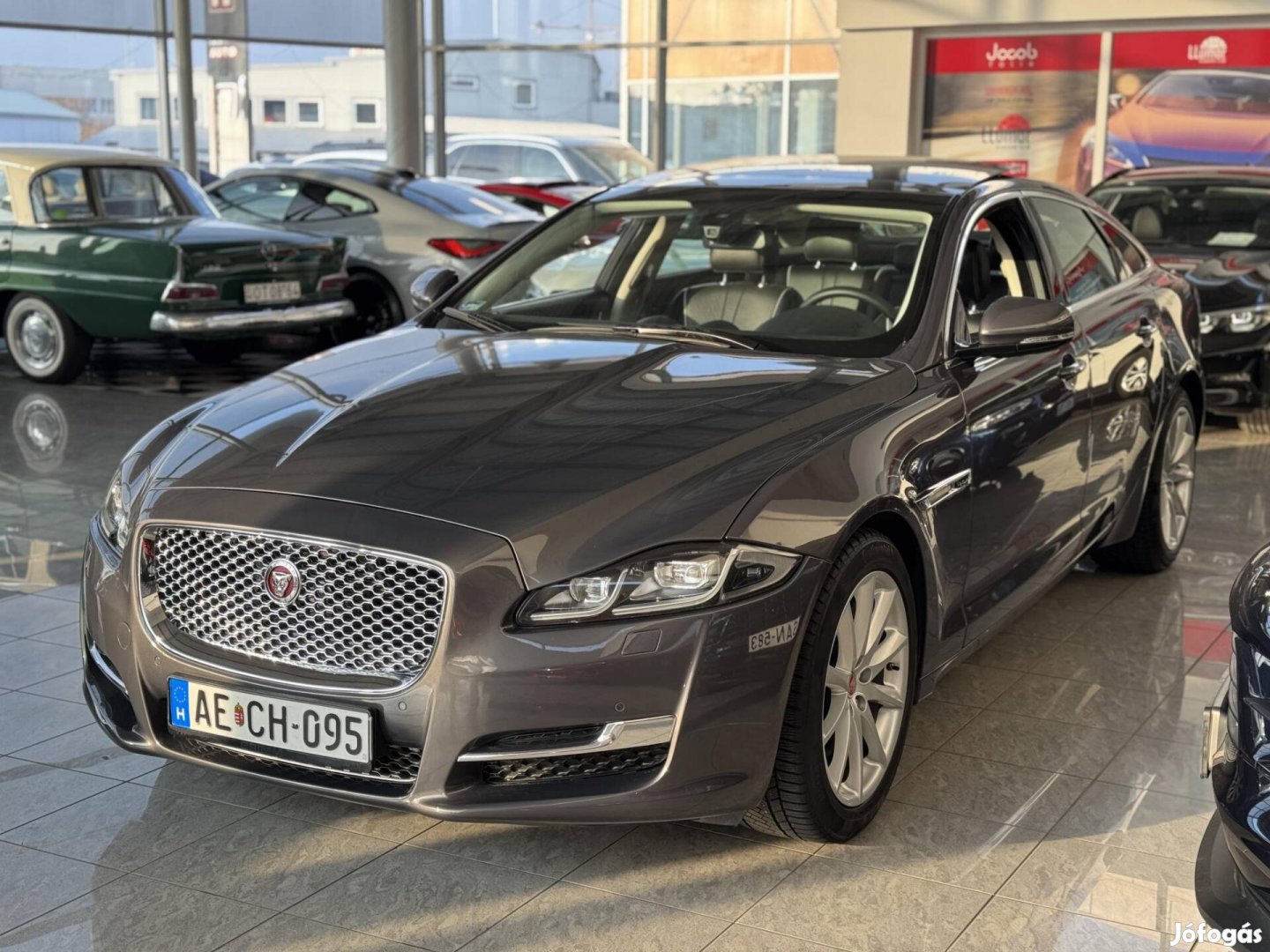 Jaguar Xj 3.0 V6 Td Swb Luxury (Automata) Kamer...