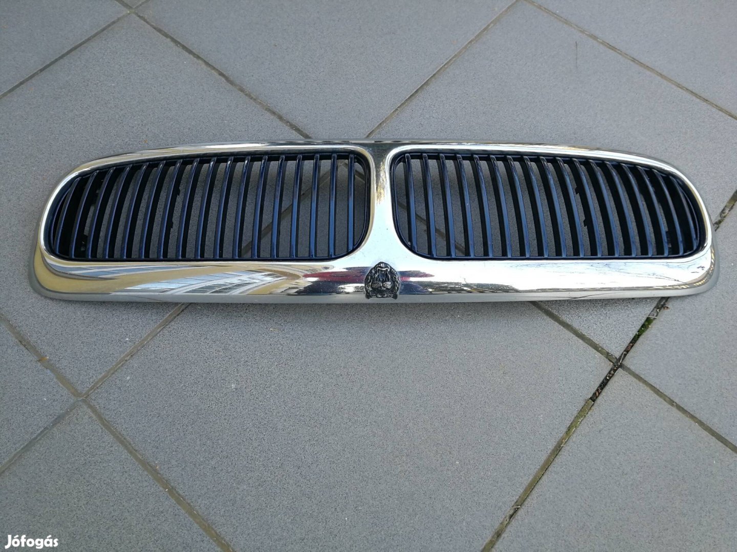 Jaguar Xj gyári hűtő rács hibátlan állapotban 