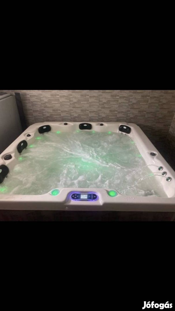 Jakuzzi, jacuzzi, pezsgőfürdő 