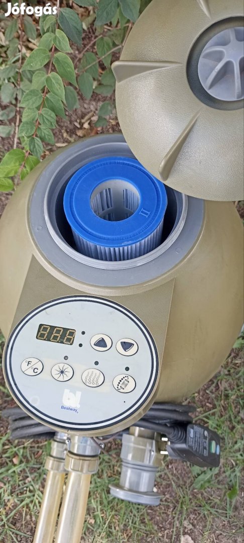 Jakuzzi dézsa medence vízmelegítő keringető szűrős gépészet