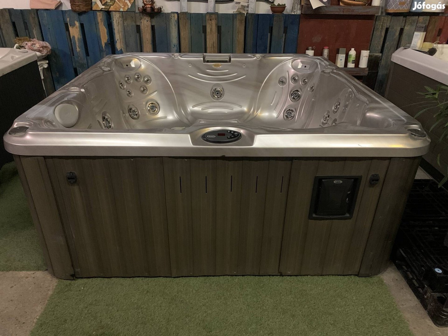 Jakuzzi jacuzzi