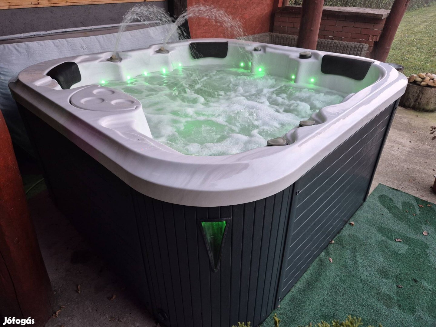 Jakuzzi jacuzzi