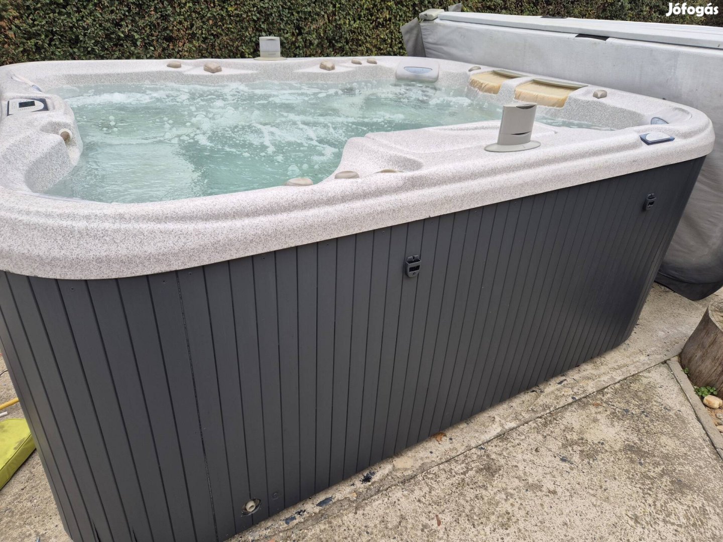 Jakuzzi jacuzzi