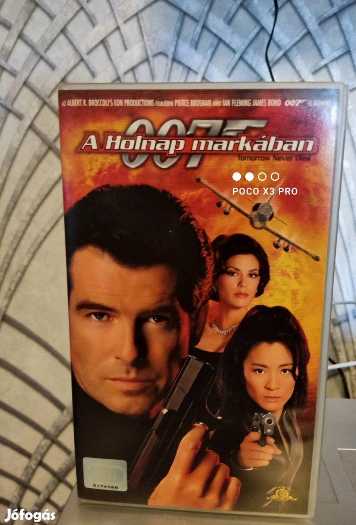 James Bond 007 Holnap markában VHS