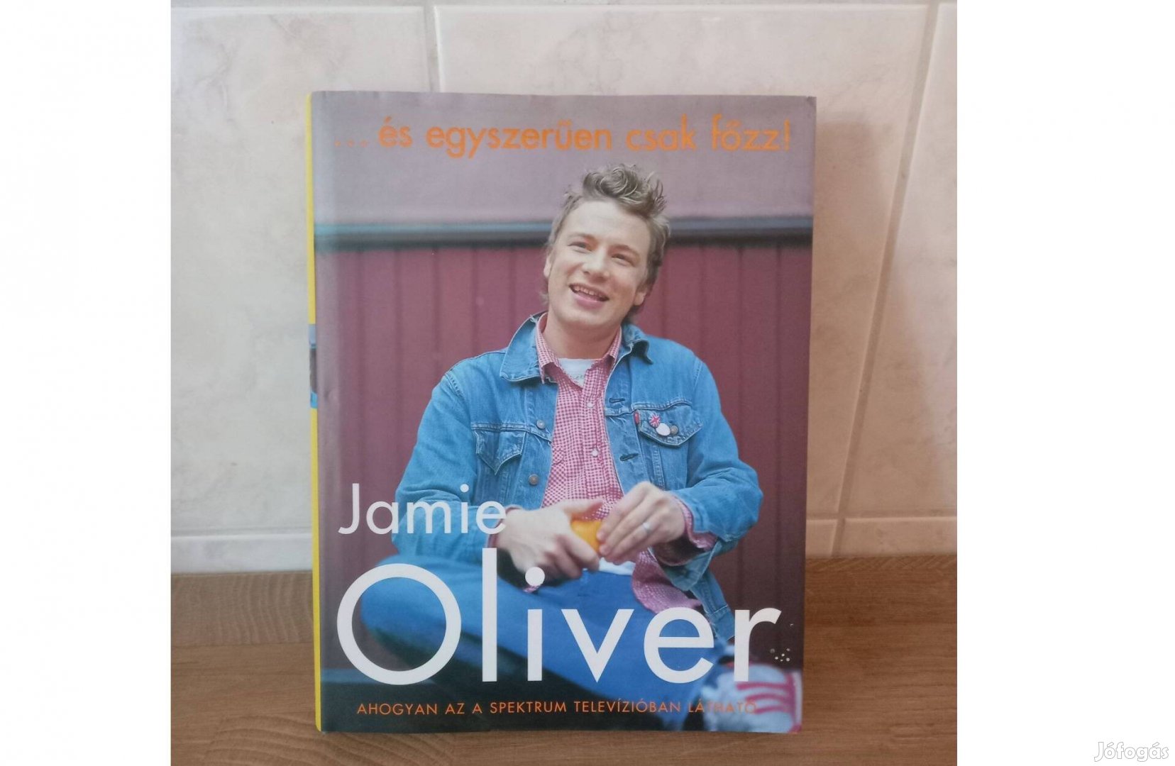 Jamie Oliver szakácskönyv eladó, Új!