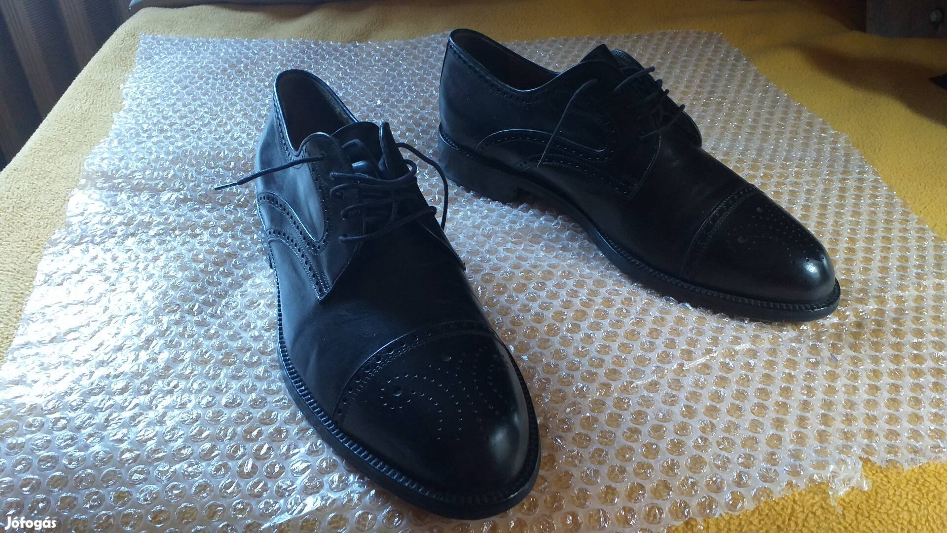 Jan Baran elegáns, könnyű, kézzelvarrt olasz félcipő