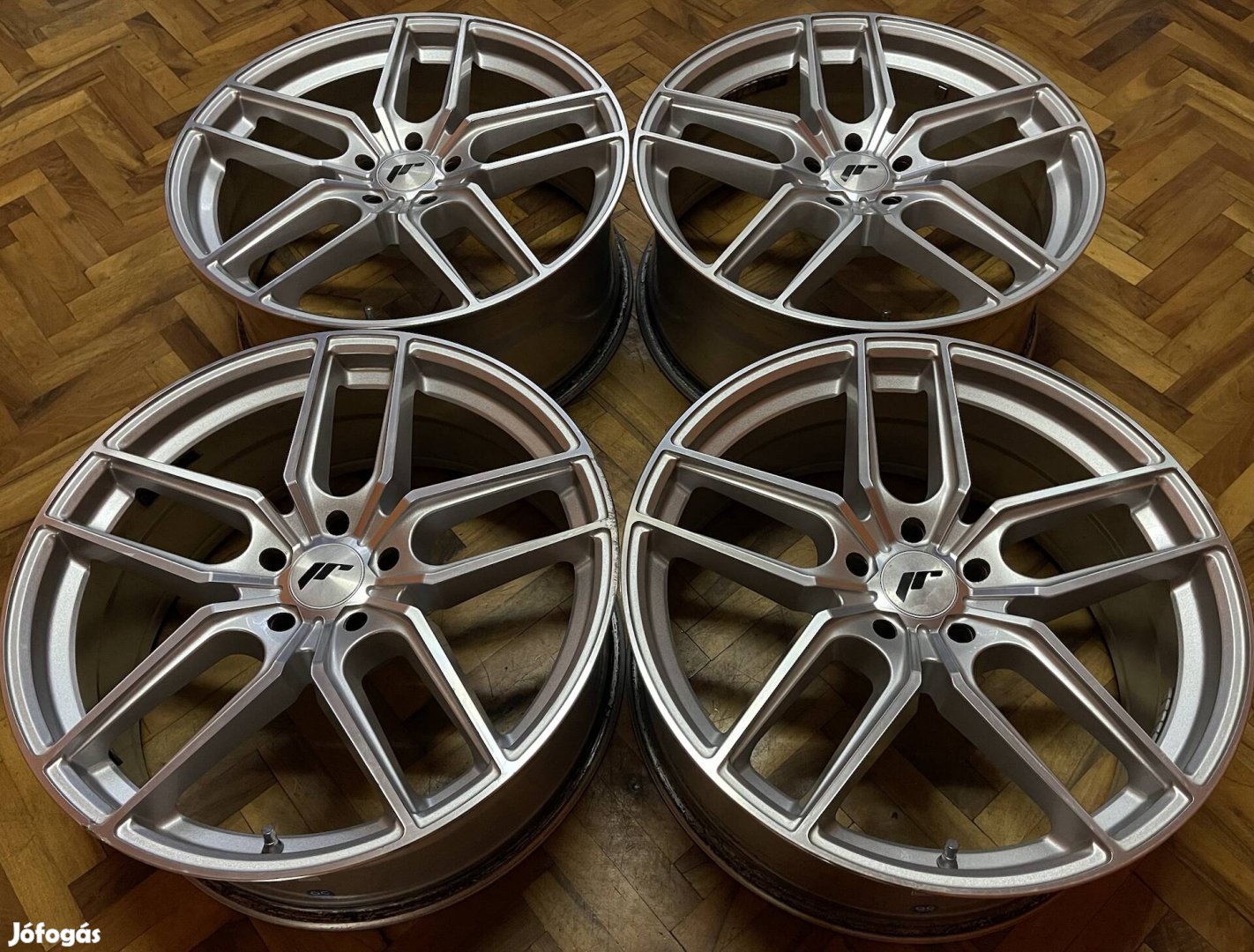 Japan Racing JR25 Alufelni 20" 5x114,3