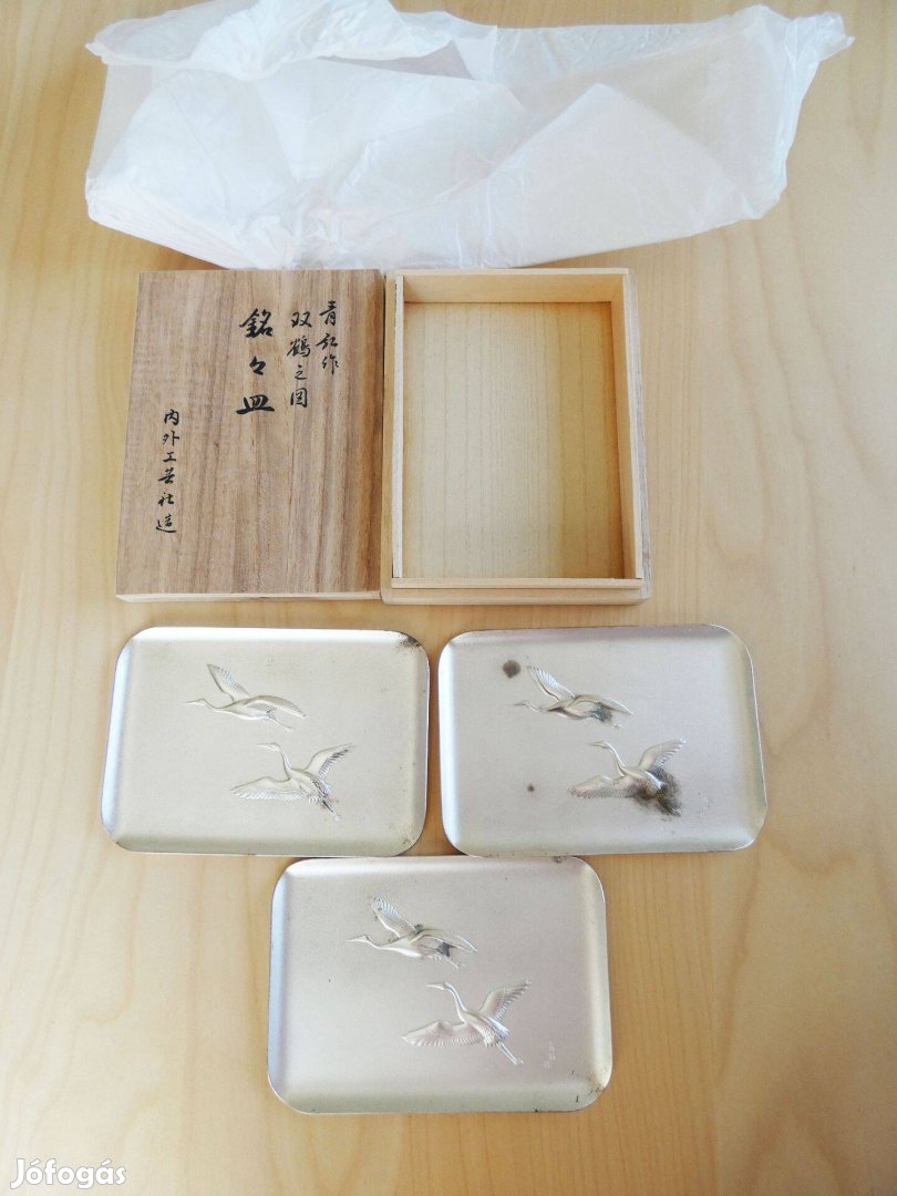 Japán ezüstözött tálkák (szögletes forma, daru minta)