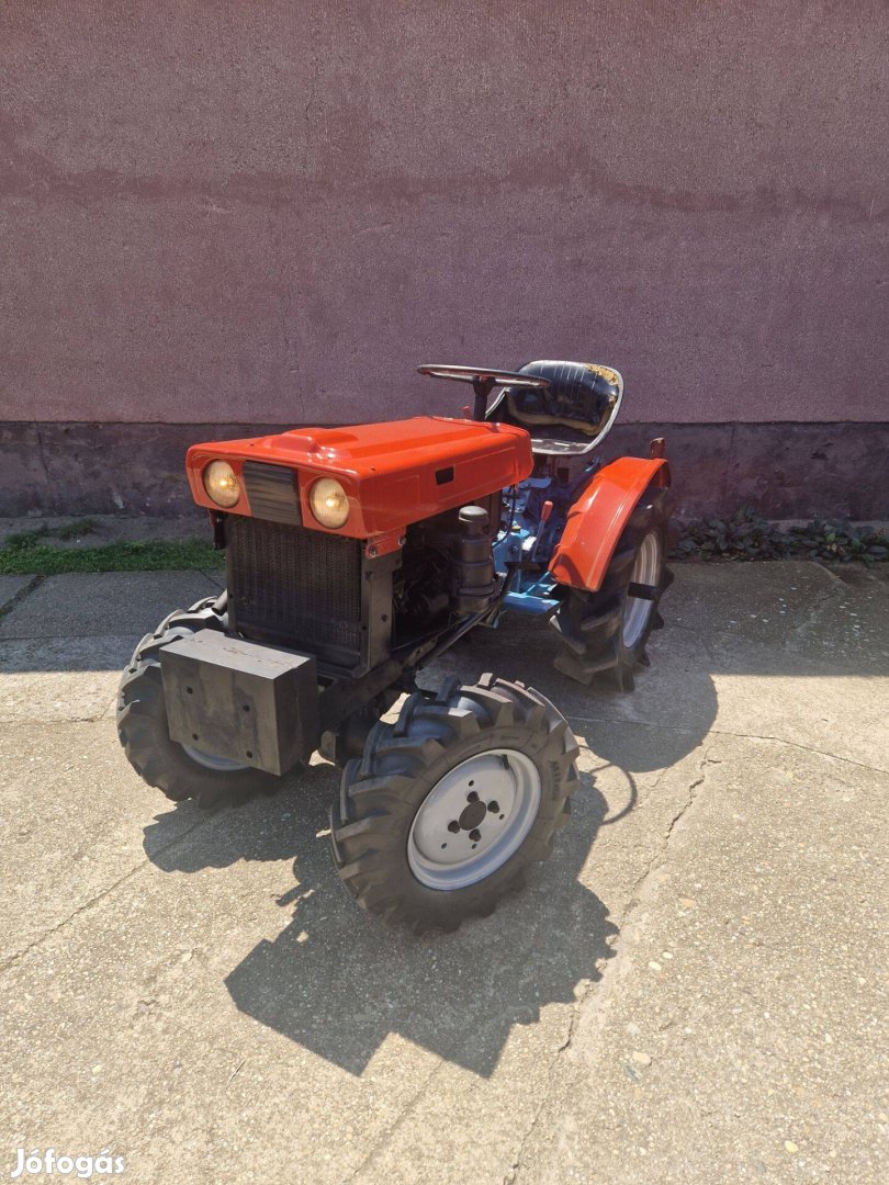 Japán kisgép 4x4