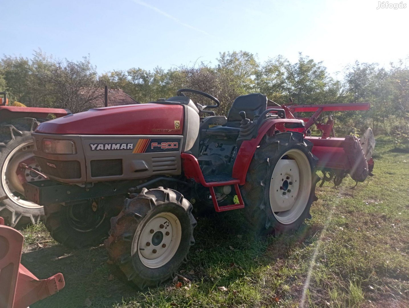 Japán kistraktor 20 Le Yanmar 4x4 F 200