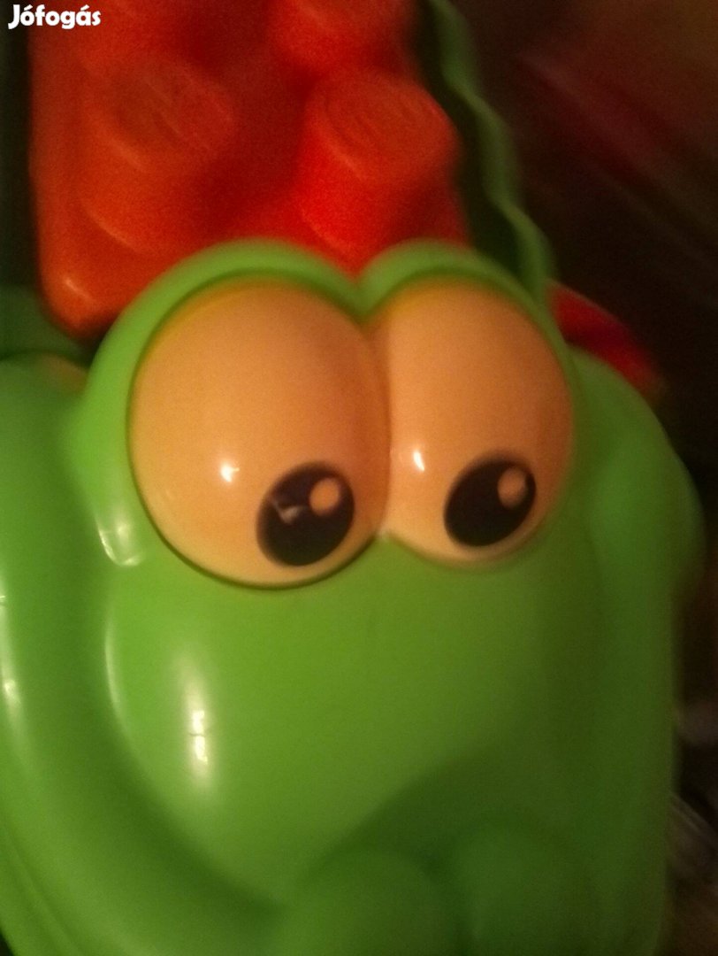 Járást segtő krokodil