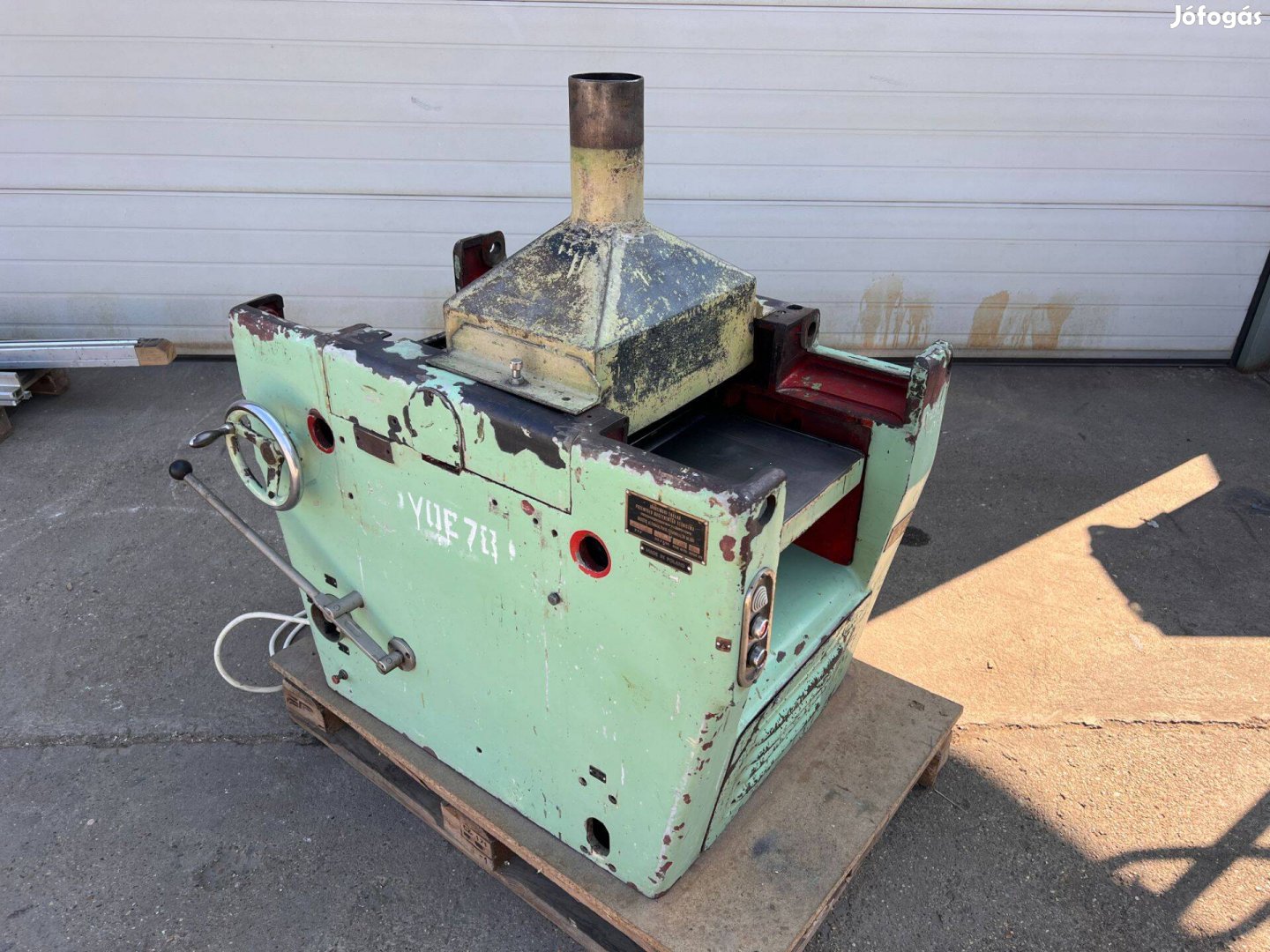 Jaroma vasatagoló gyalugép