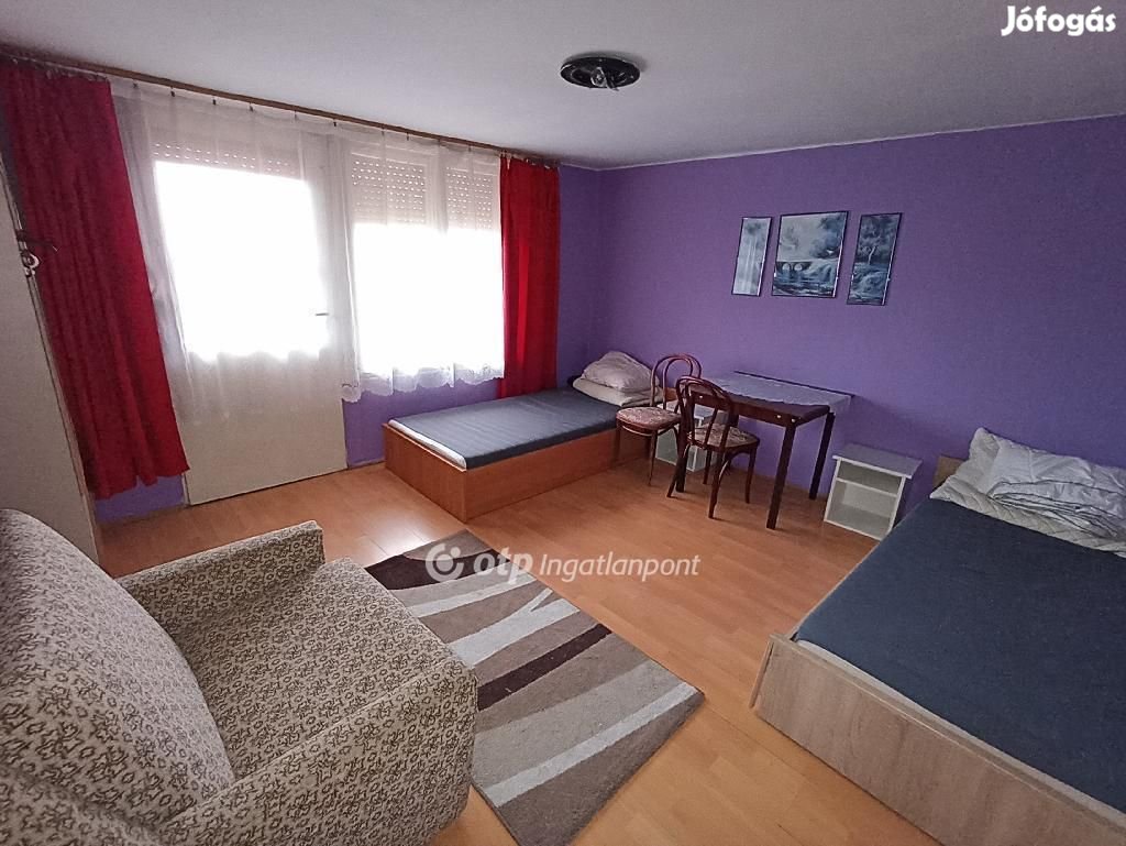 Jászapátii 180 nm-es ház eladó