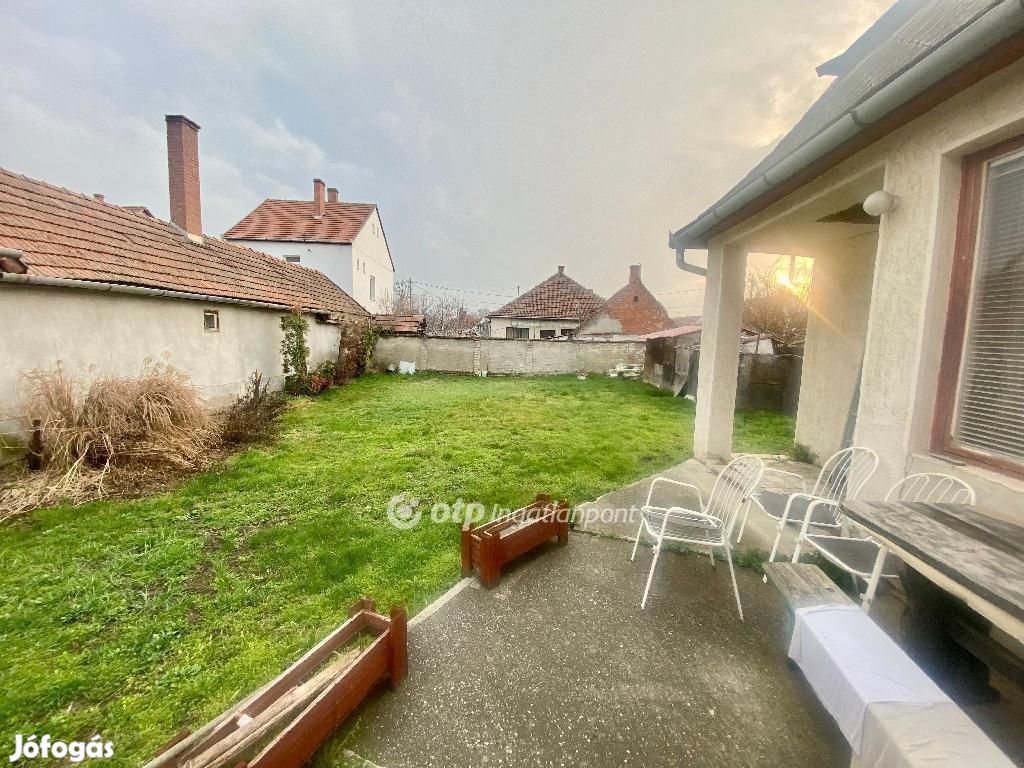 Jászberényi eladó 83 nm-es ház