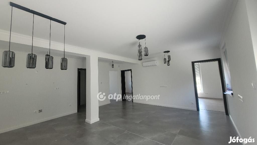 Jászberényi eladó 85 nm-es lakás