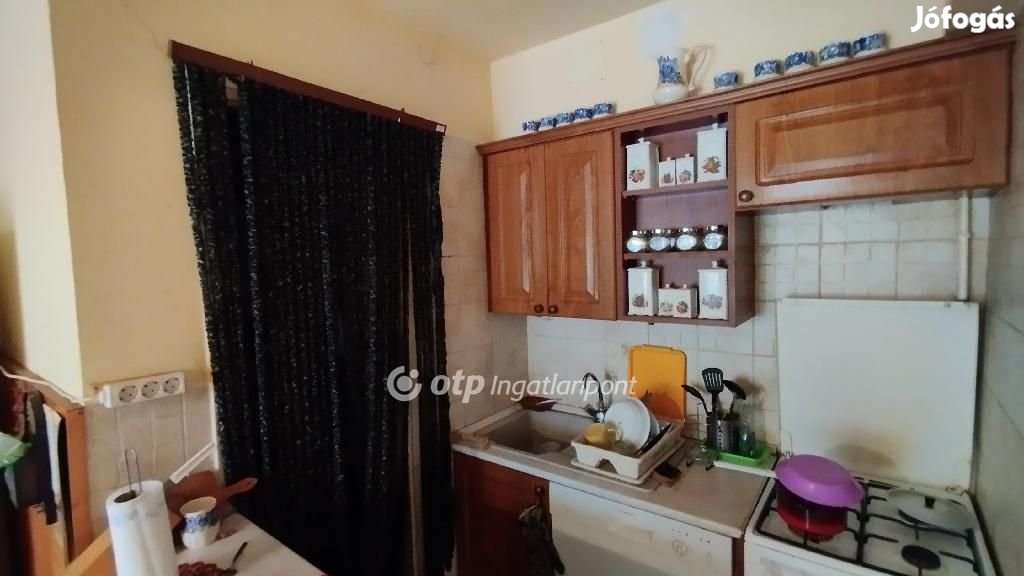 Jászfelsőszentgyörgyi eladó 127 nm-es ház